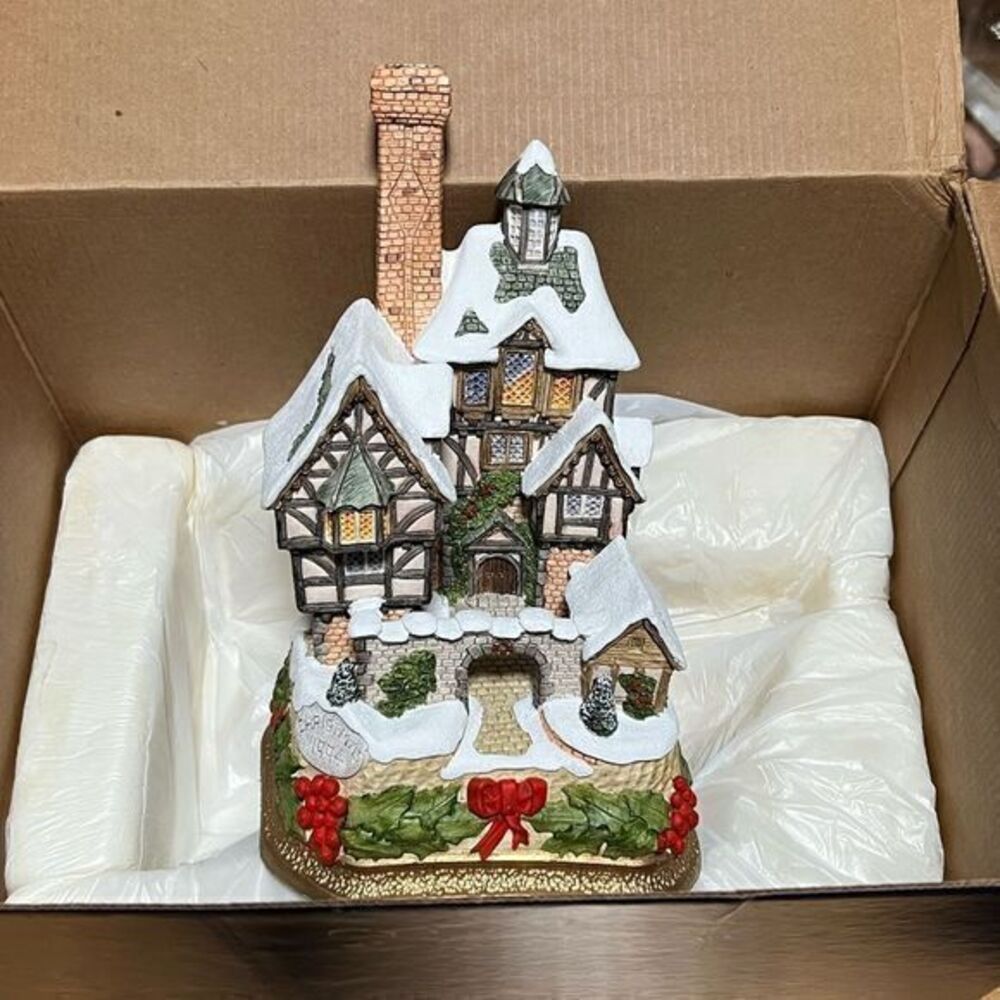 Vintage David Winter the‎ Scrooge Family Home 1993 Christmas Miniature Cottage